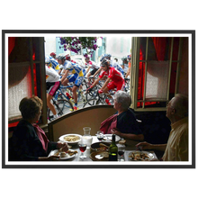 Charger l'image dans la galerie, Déjeuner avec vue sur le Tour, 2003