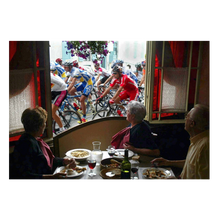 Charger l'image dans la galerie, Déjeuner avec vue sur le Tour, 2003