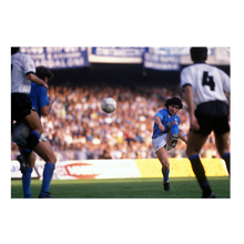 Charger l'image dans la galerie, Diego Maradona au coup franc, Napoli 1989