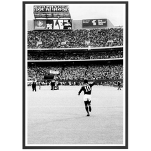 Carica l'immagine nel visualizzatore di Gallery, L'addio di Pelé al Cosmos, 1977