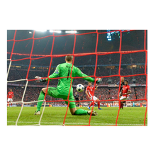 Charger l'image dans la galerie, Le mur Manuel Neuer face à Cristiano Ronaldo, 2017