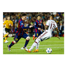 Charger l'image dans la galerie, Le dribble de Messi sur Boateng, 2015