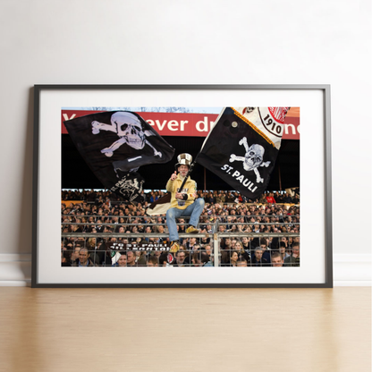 Tifoso del Sankt Pauli ai cancelli del Millerntor, 2007