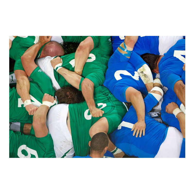 Mêlée de rugby vue du dessus, 2011