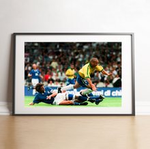 Charger l'image dans la galerie, Paolo Maldini face à Ronaldo, Tournoi de France 1997