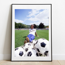 Charger l'image dans la galerie, Guy Roux à l’entraînement de l’AJ Auxerre, 1980