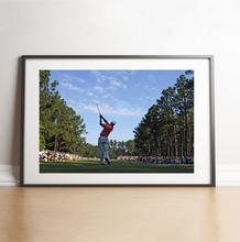 Load image into Gallery viewer, Tiger Woods at the US Open, 2005