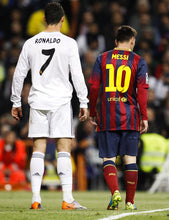 Charger l&#39;image dans la galerie, Messi et Ronaldo lors du Clasico, 2014