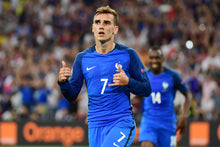 Charger l&#39;image dans la galerie, La célébration mythique de Griezmann, Euro 2016