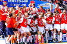 Charger l&#39;image dans la galerie, T-Shirt &quot;Arsenal Invincibles 2004&quot; On Tour