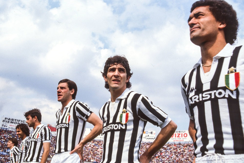 Paolo Rossi Juve jersey