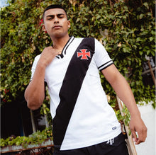 Charger l'image dans la galerie, Coffret collector « Vasco de Gama 1975» extérieur