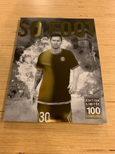 Load image into Gallery viewer, SO FOOT 100% MESSI, golden collector&#39;s edition