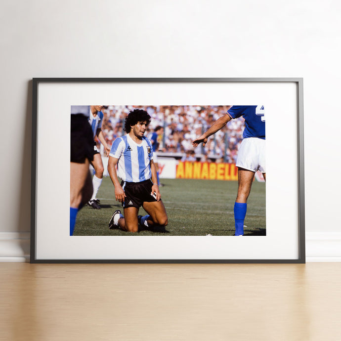 Maradona à terre, 1982